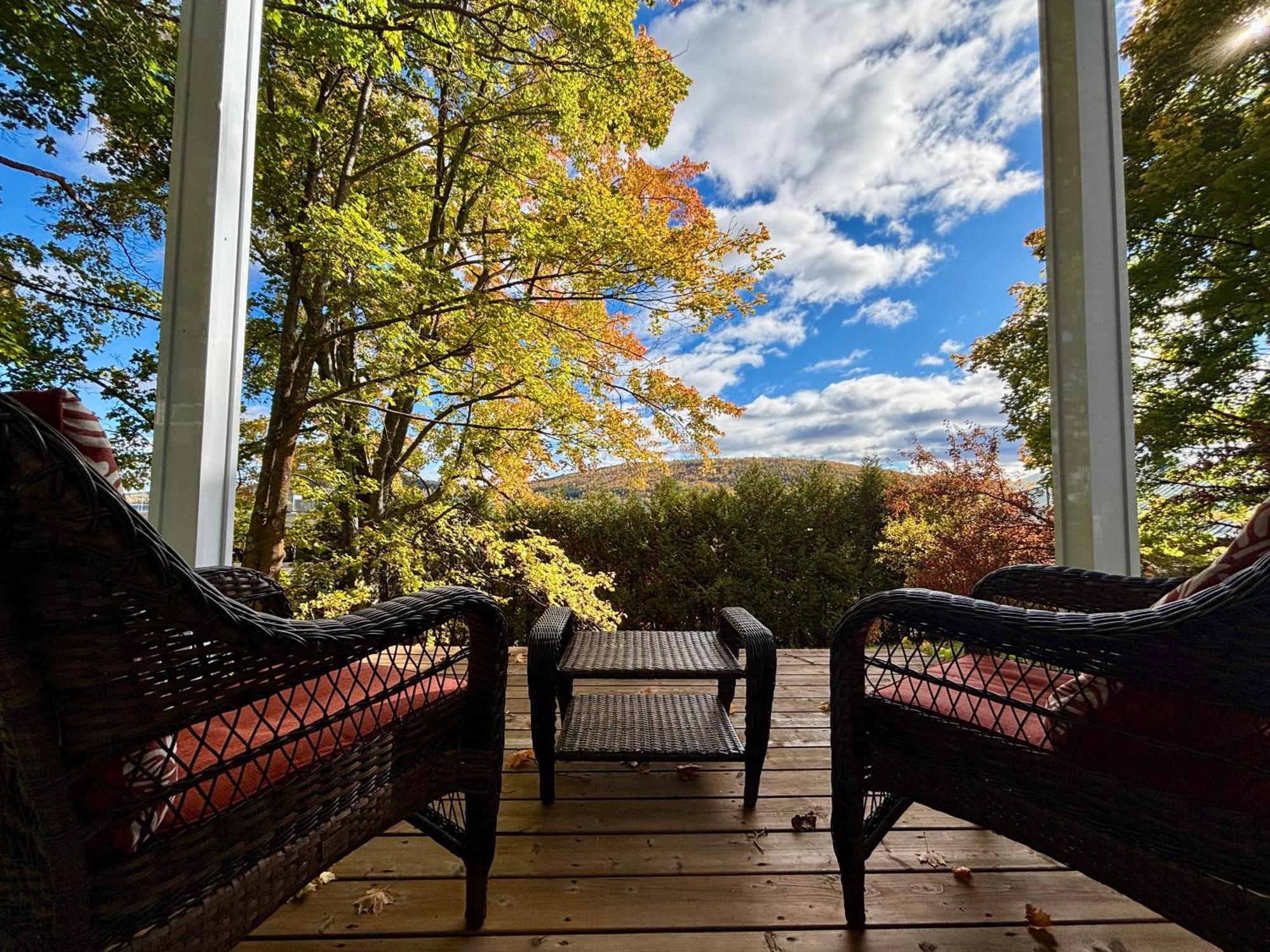 Auberge Sous Les Arbres Gaspé Exterior photo